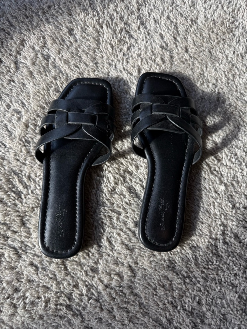 Universal Thread Black Woven Strap Slide Sandals